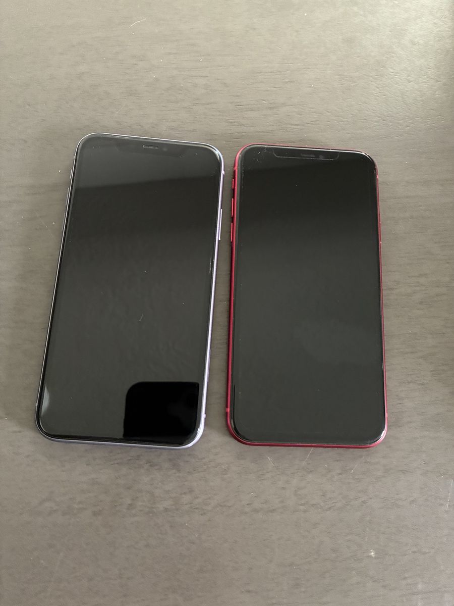 2 iPhone 11's