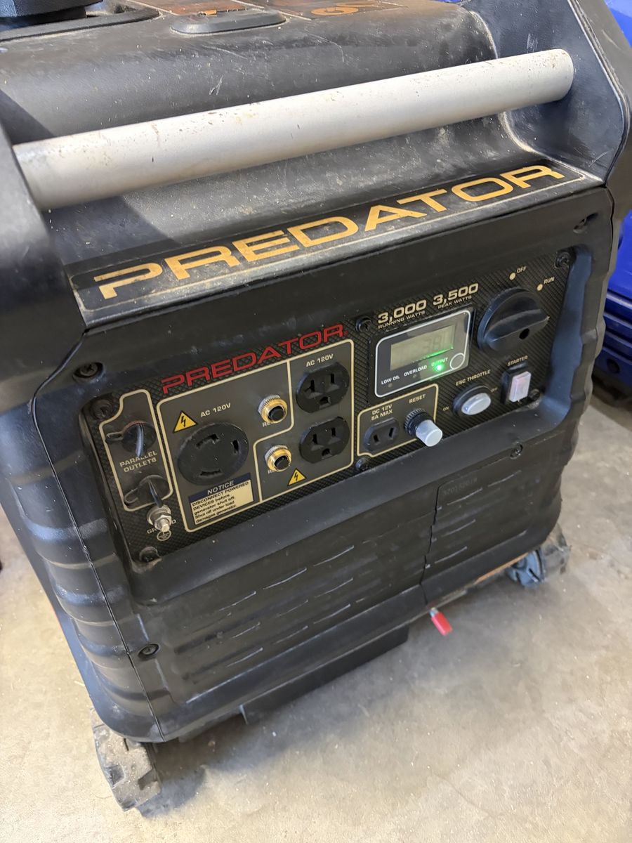 Predator 3500W Inverter Gas Generator - Runs Great, RV Ready