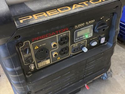 Predator 3500W Inverter Gas Generator - Runs Great, RV Ready
