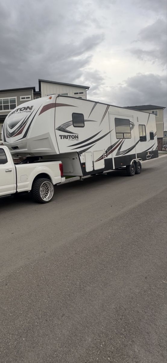 2017 Voltage Triton 3451