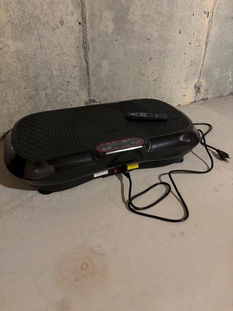 Vibration Plate Exercise Machine – Full Body Workout | Slightly Used