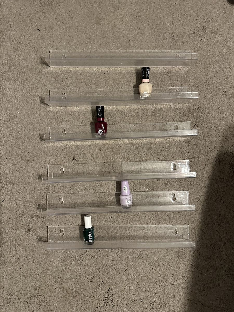 6 Acrylic Shelves