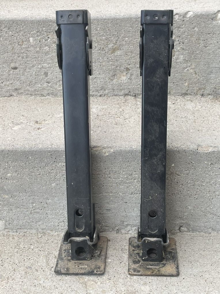 Trailer Stabilizer jacks