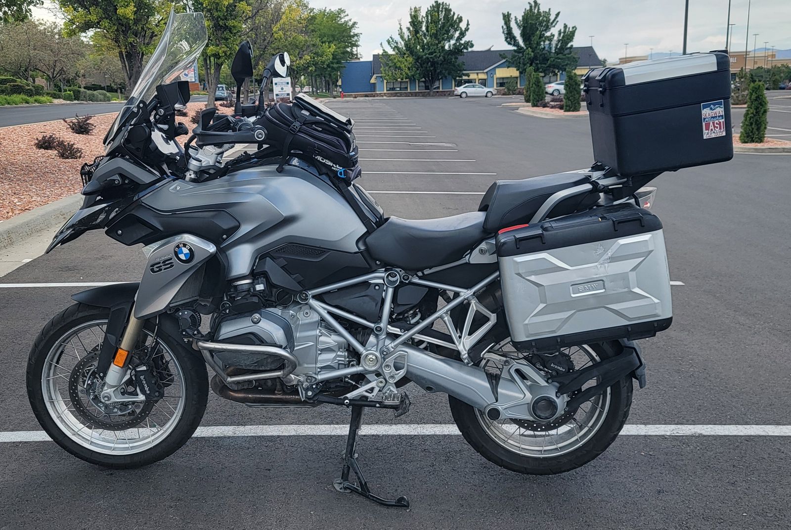 2014 BMW R1200GS Motorcycle in Very Good Condition