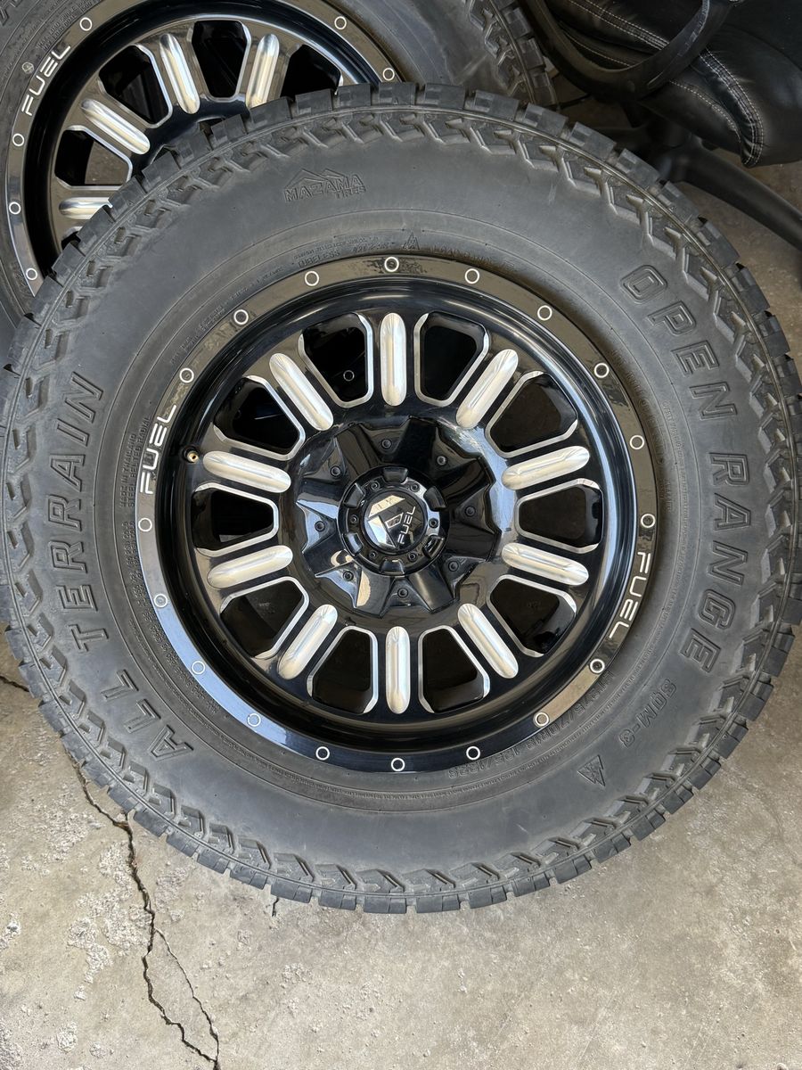 Fuel 18” Wheels & 275x70R18 Mazama Open Range A/T Tires