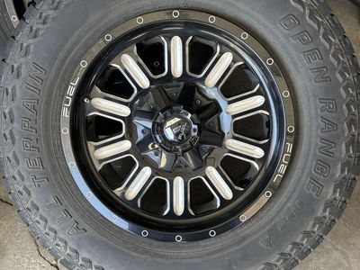 Fuel 18” Wheels & 275x70R18 Mazama Open Range A/T Tires