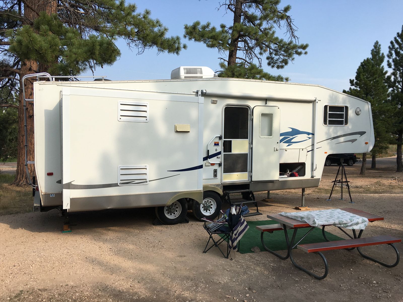 2003 Gulf Stream 5th wheel trailer for sale