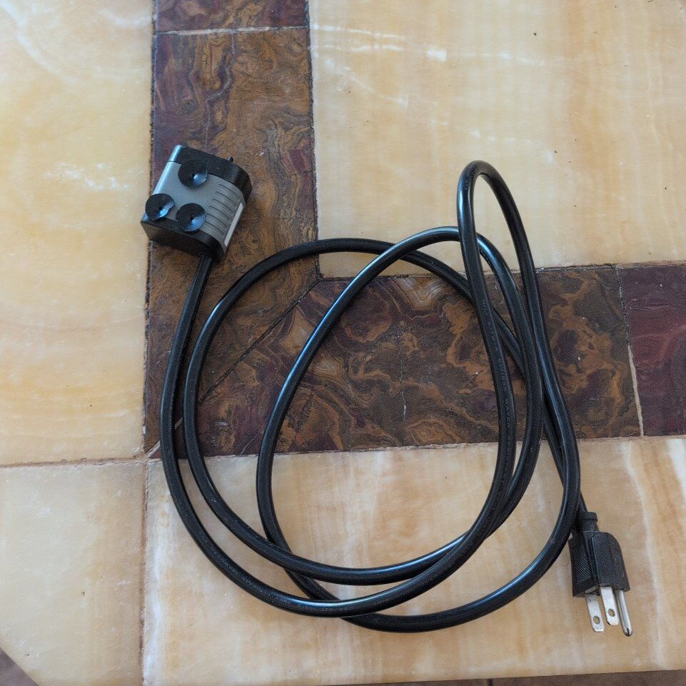 Submersible water pump