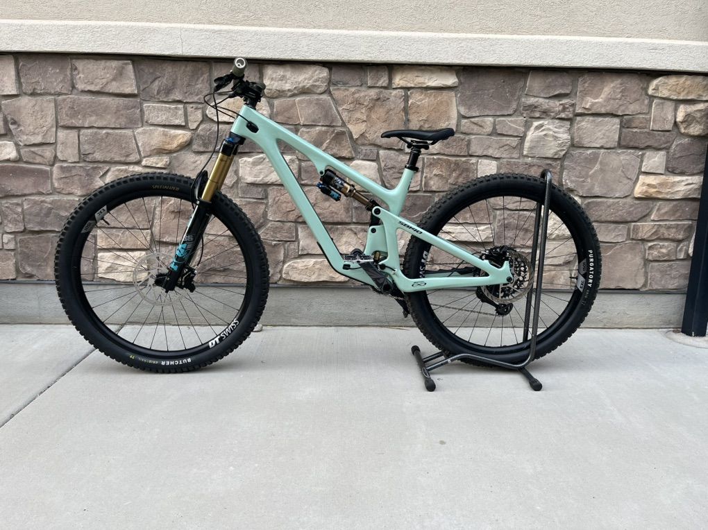 2023 Large Yeti SB 140 LR
