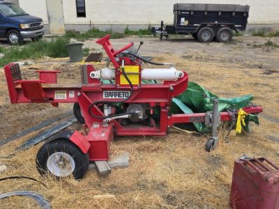 Barreto Hydraulic Log Splitter - 9.0 HP Subaru EX27 Engine, Heavy Duty, Towable