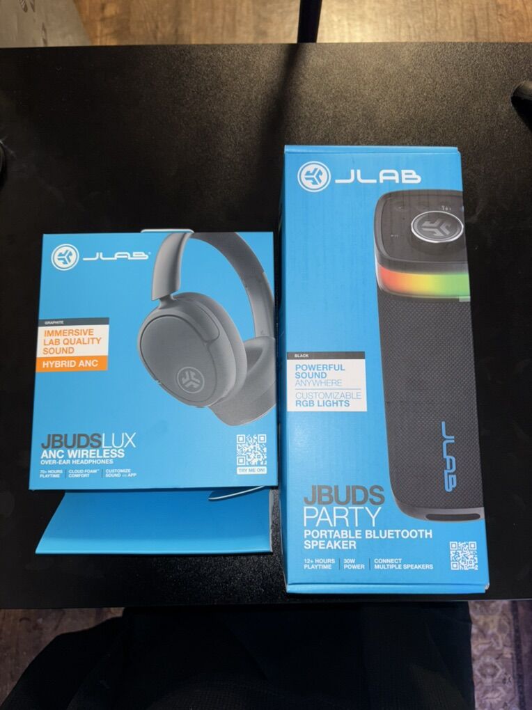 speaker and headphones New!!!