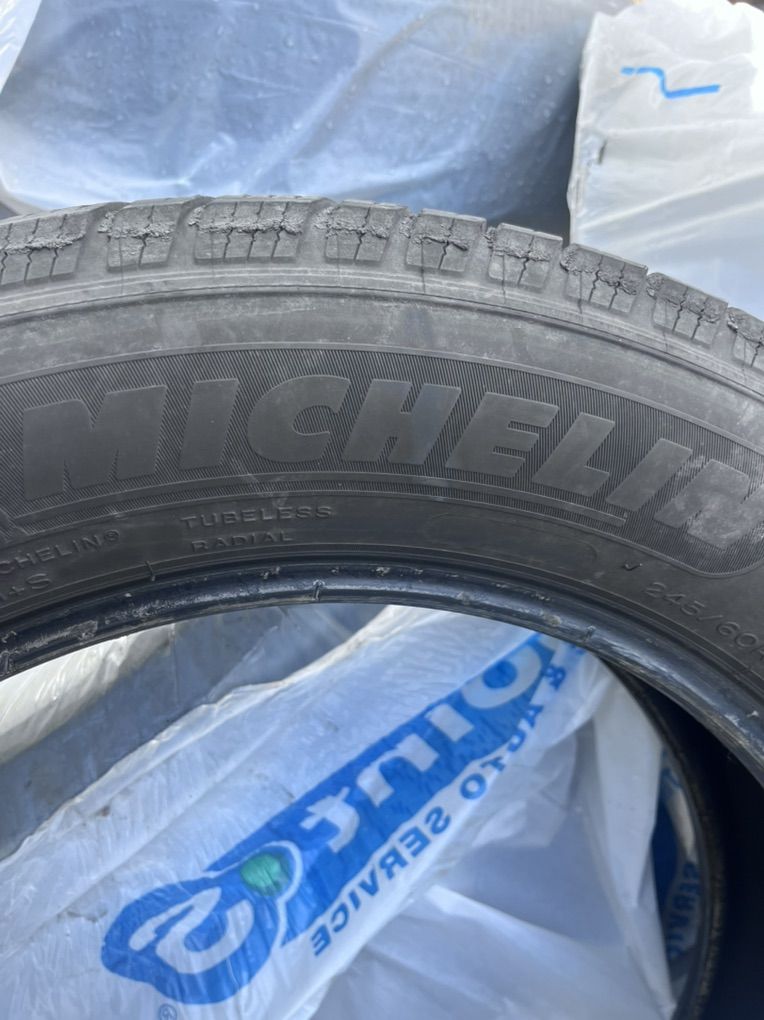 Michelin tires, 245/60R20