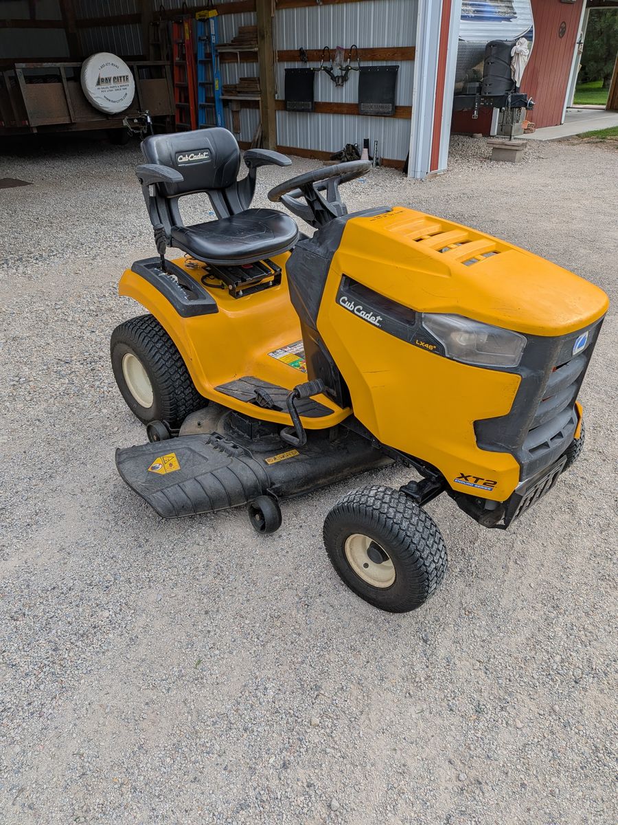 2019 Cub Cadet XT2 LX46