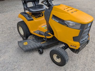 2019 Cub Cadet XT2 LX46