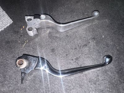 Motorcycle Brake & Clutch Hand Levers Set - Chrome and Silver Finish Softail