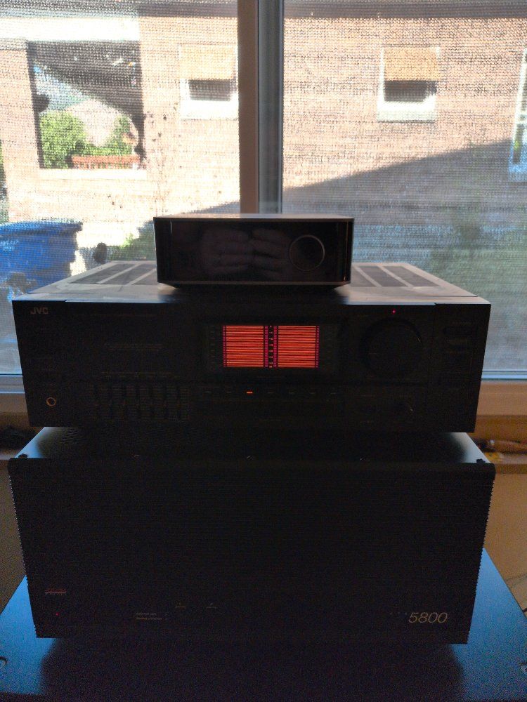 Jvc integrated amplifier ax-r97