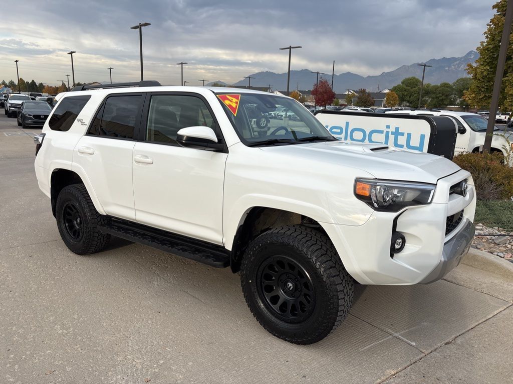 2024 Toyota 4Runner TRD Off-Road