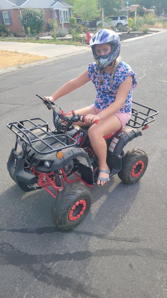 X-PRO Eagle 125cc children/teenATV with Automatic Transmission w/Reverse, LED Headlights, Remote disable, Big 16" Tires