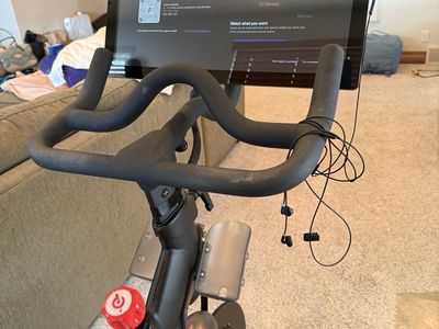 Peloton Bike (2020) - Excellent Condition