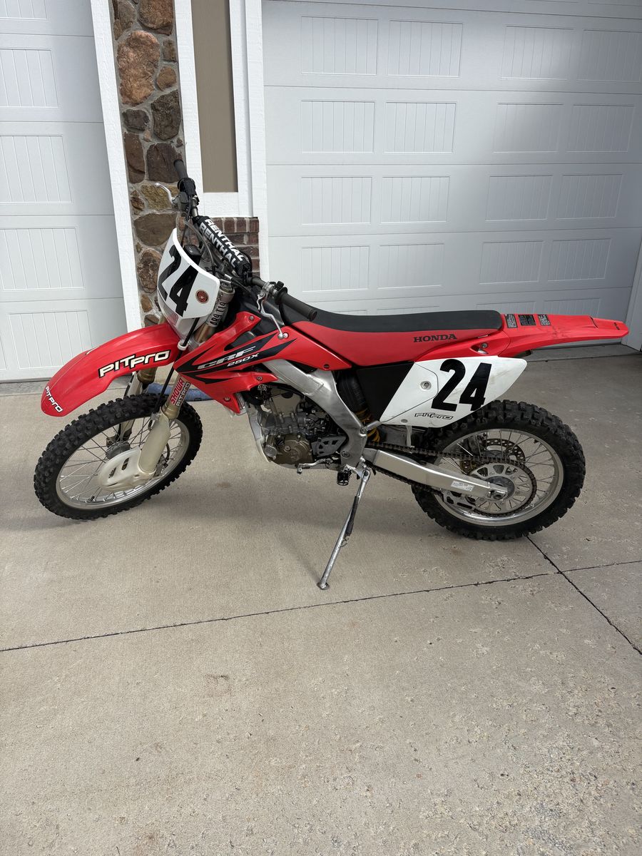 Honda CRF250X Motorcycle - 2006