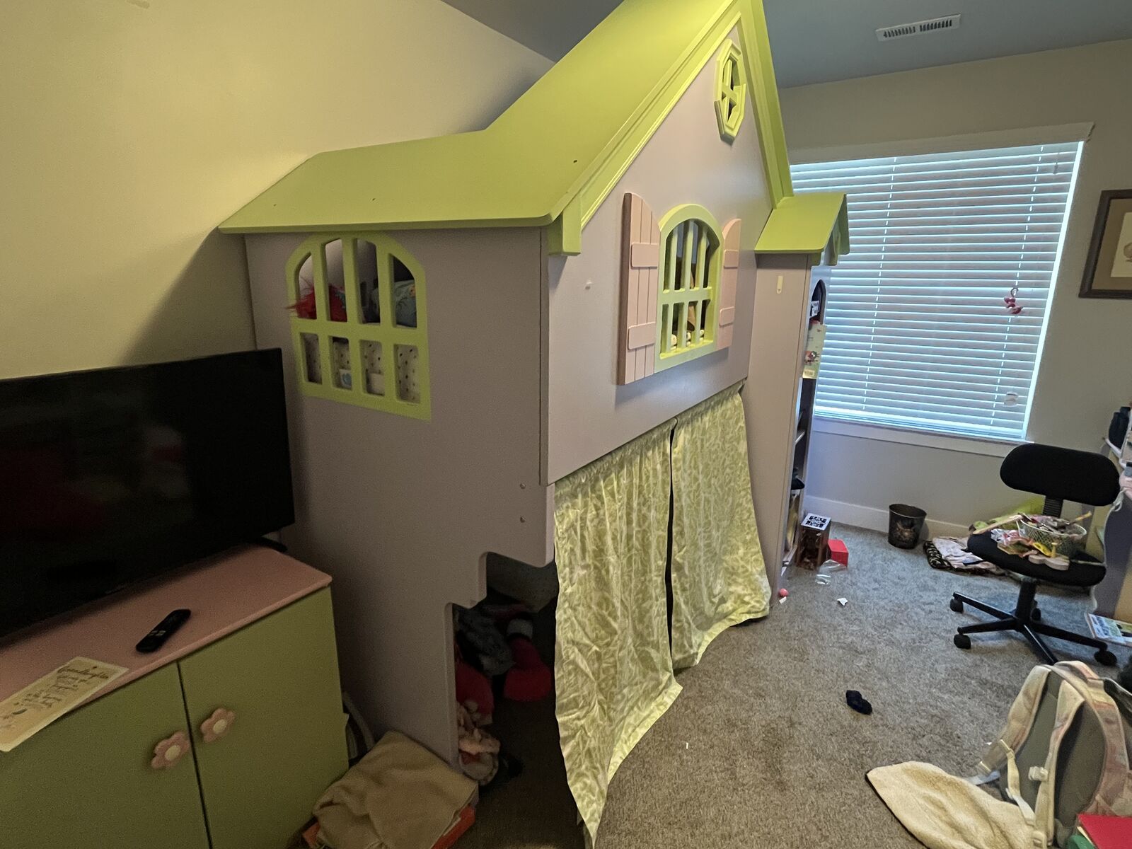 Girl's Loft Bed