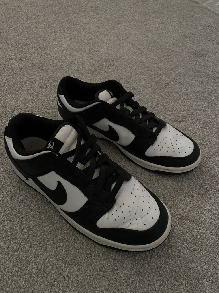 Nike Panda Dunks