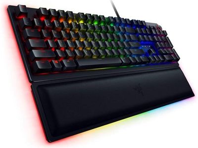 Razer BlackWidow Elite Mechanical Gaming Keyboard: Green Switches, Wrist Rest