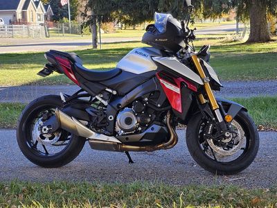 2024 Suzuki GSX-S1000