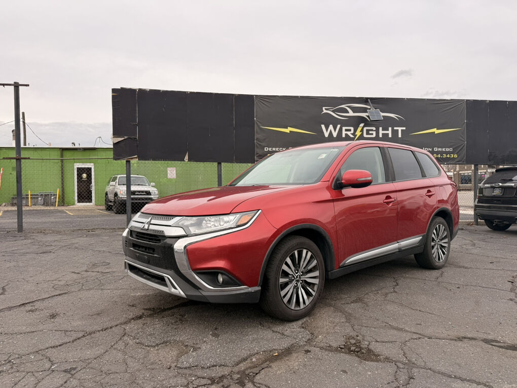 2019 Mitsubishi Outlander SE