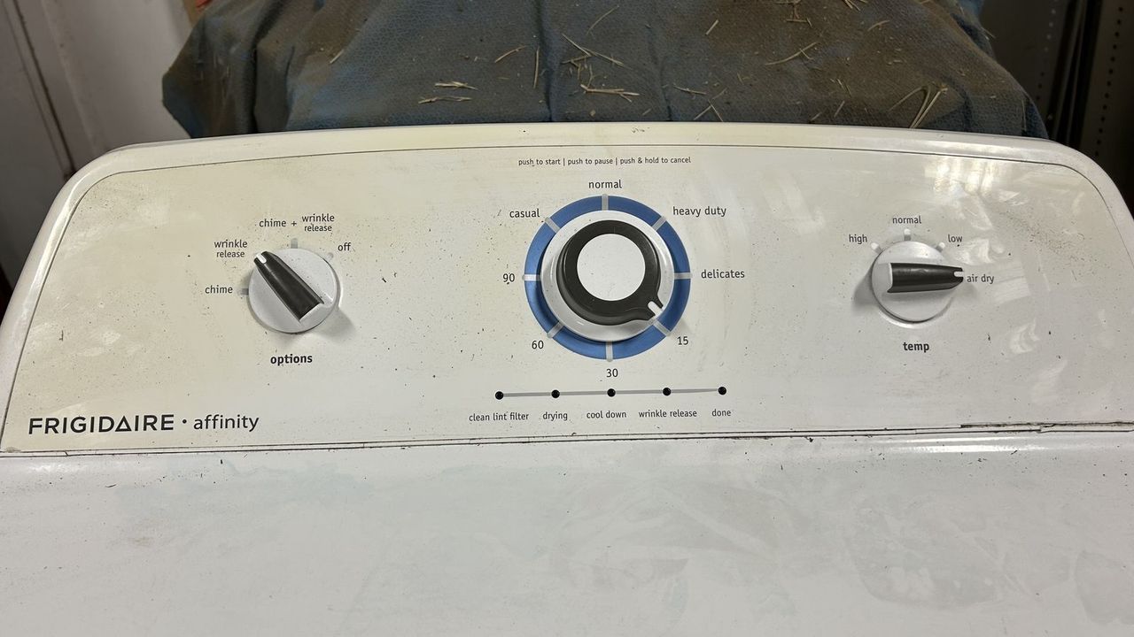 Main image 6