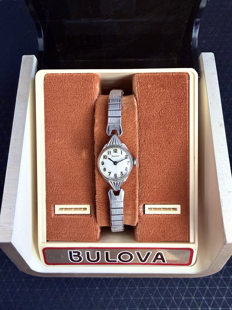 1975 Bulova N5 Vintage 17J 10k Rolled Gold Plated Bezel Manual Wind White Dial 18mm in Box Running