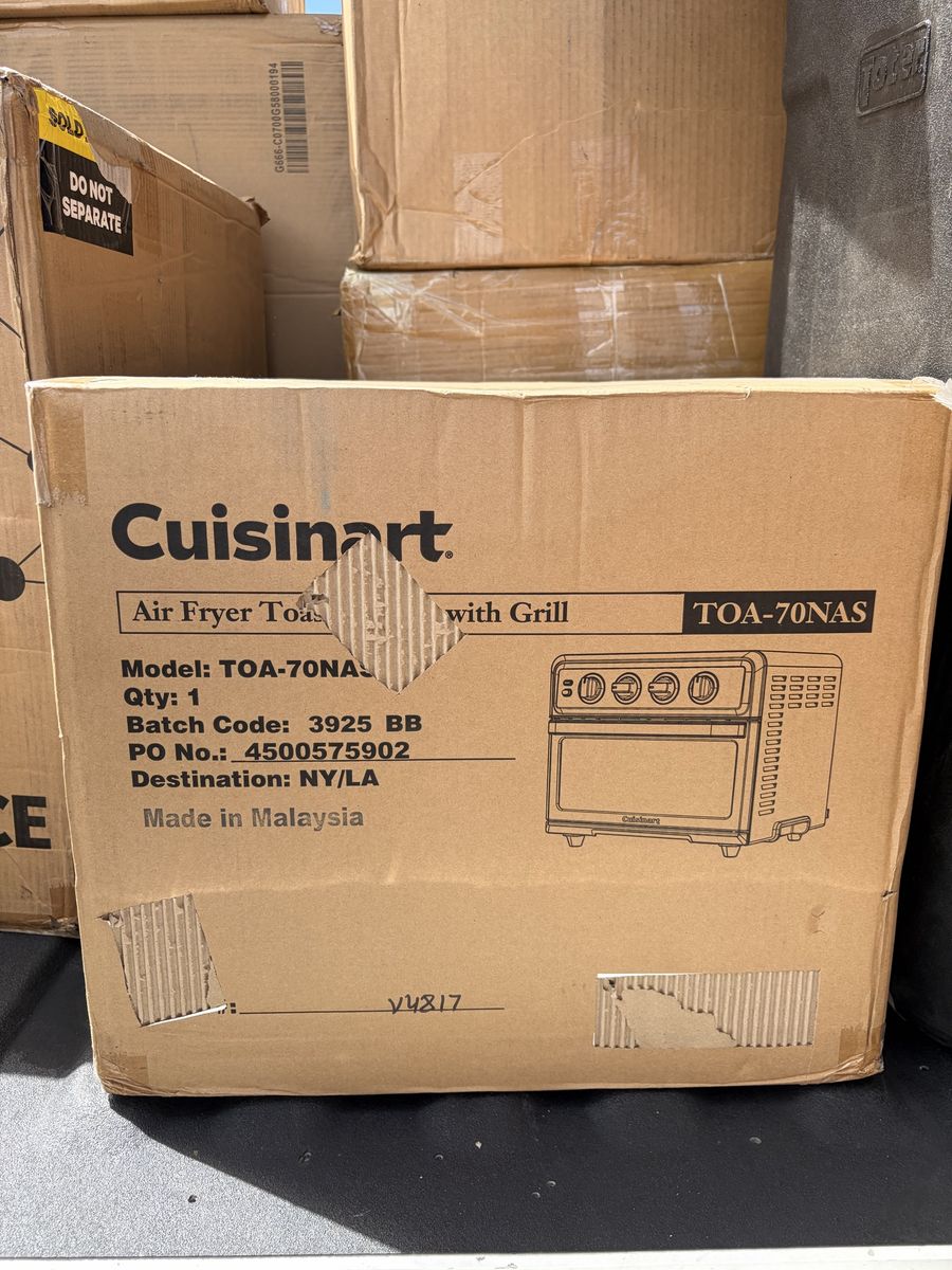 New Cuisinart Air Fryer Toaster Oven with Grill (TOA-70NAS)