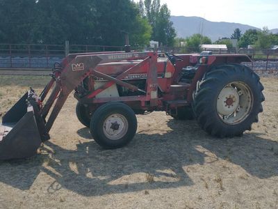 International 784 diesel tractor