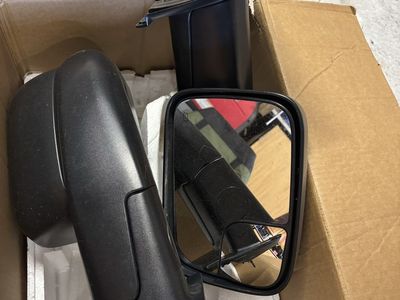 Pair of Black Towing Side Mirrors - Left and Right Side-2006 - 2008 ram 2500