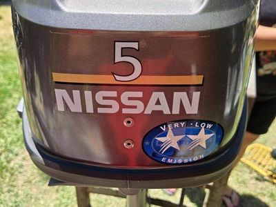 Nissan 5hp out board motor 4 cycle