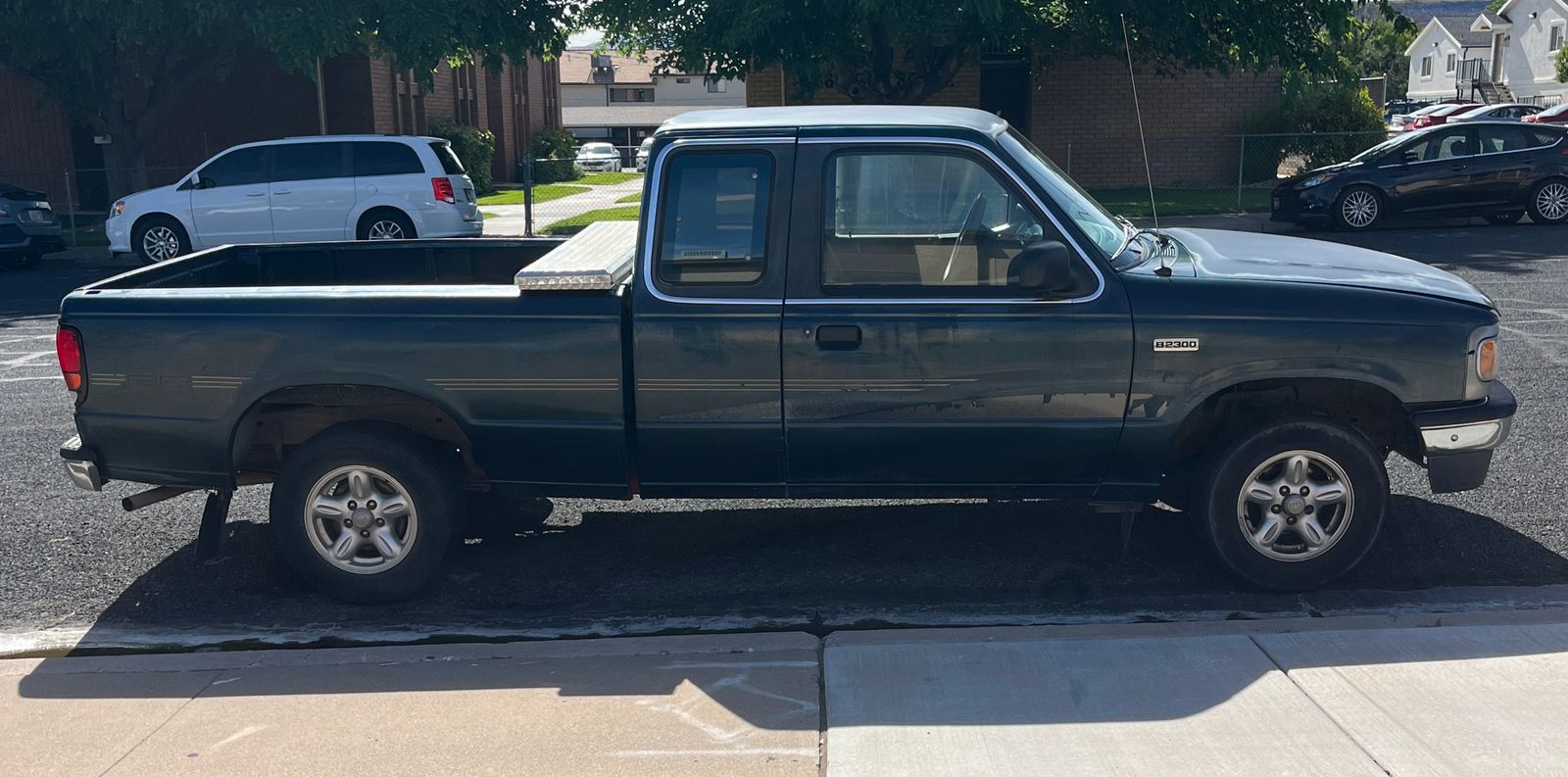 1997 Mazda B-Series B2300 SE