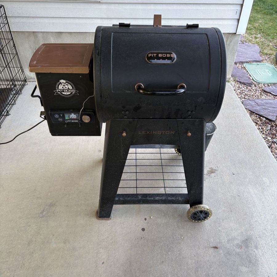 Pit Boss Wood pellet smoker