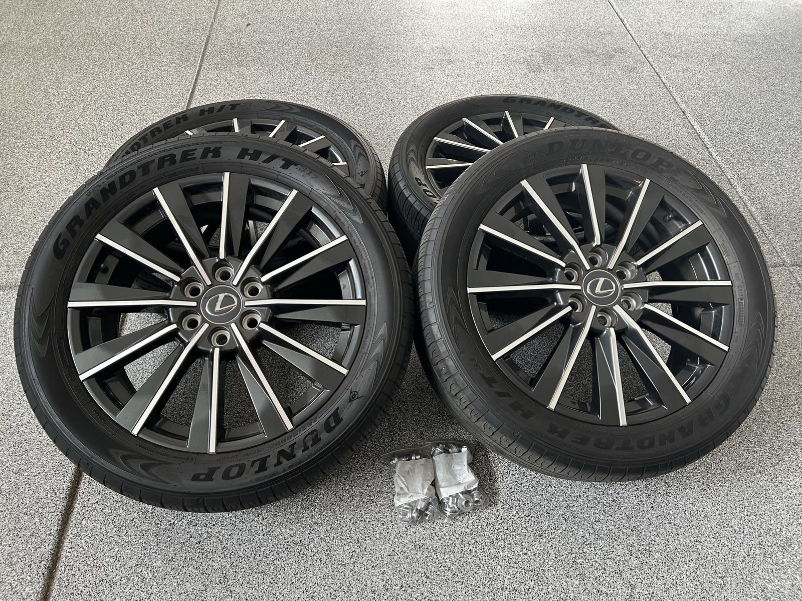 22” OEM Lexus GX 550 Luxury+ Wheels and Tires