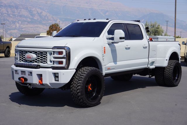 2025 Ford F-450 Platinum