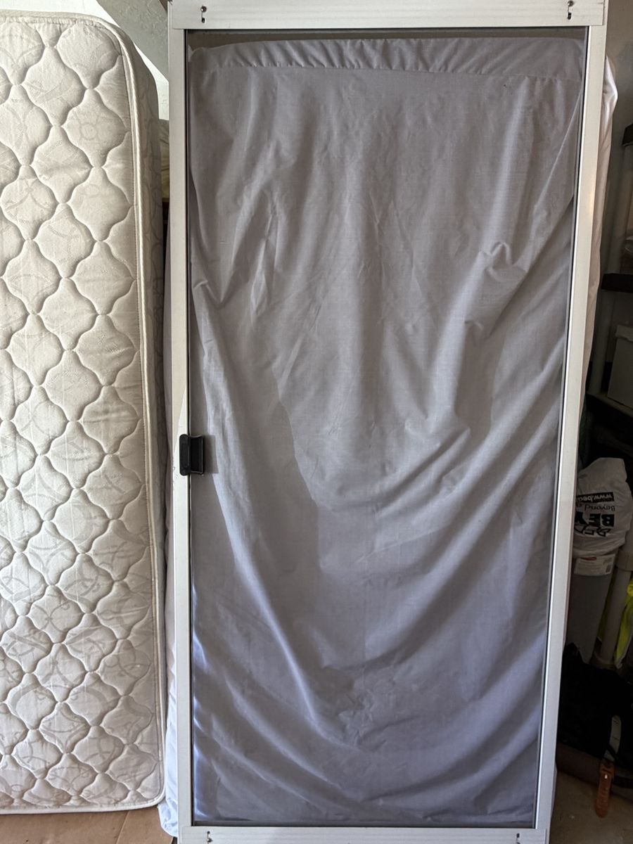 Free Sliding Screen door