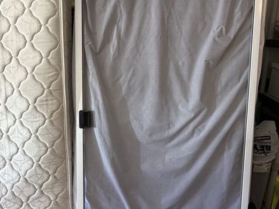 Free Sliding Screen door
