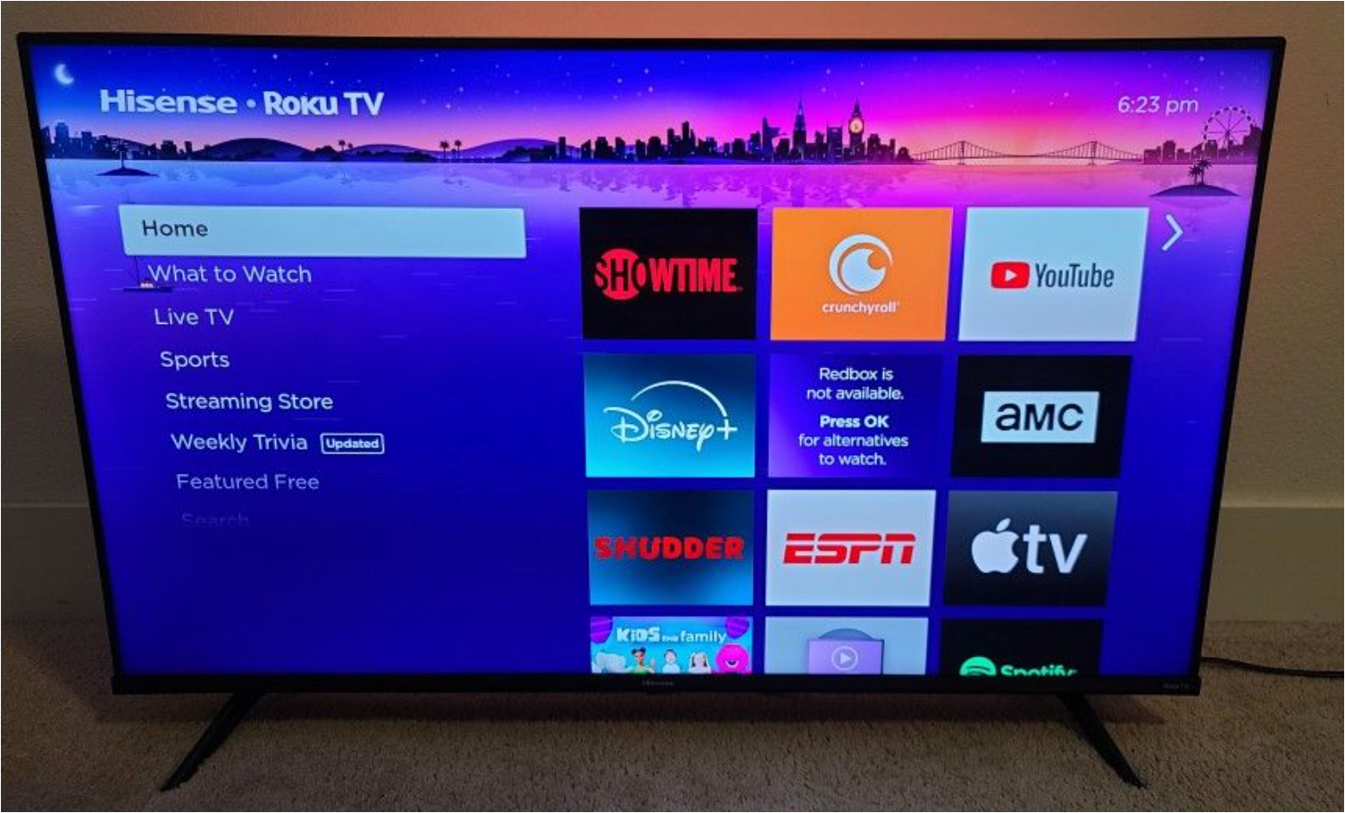 43" Hisense 4K LED Smart Roku TV - Excellent Condition!