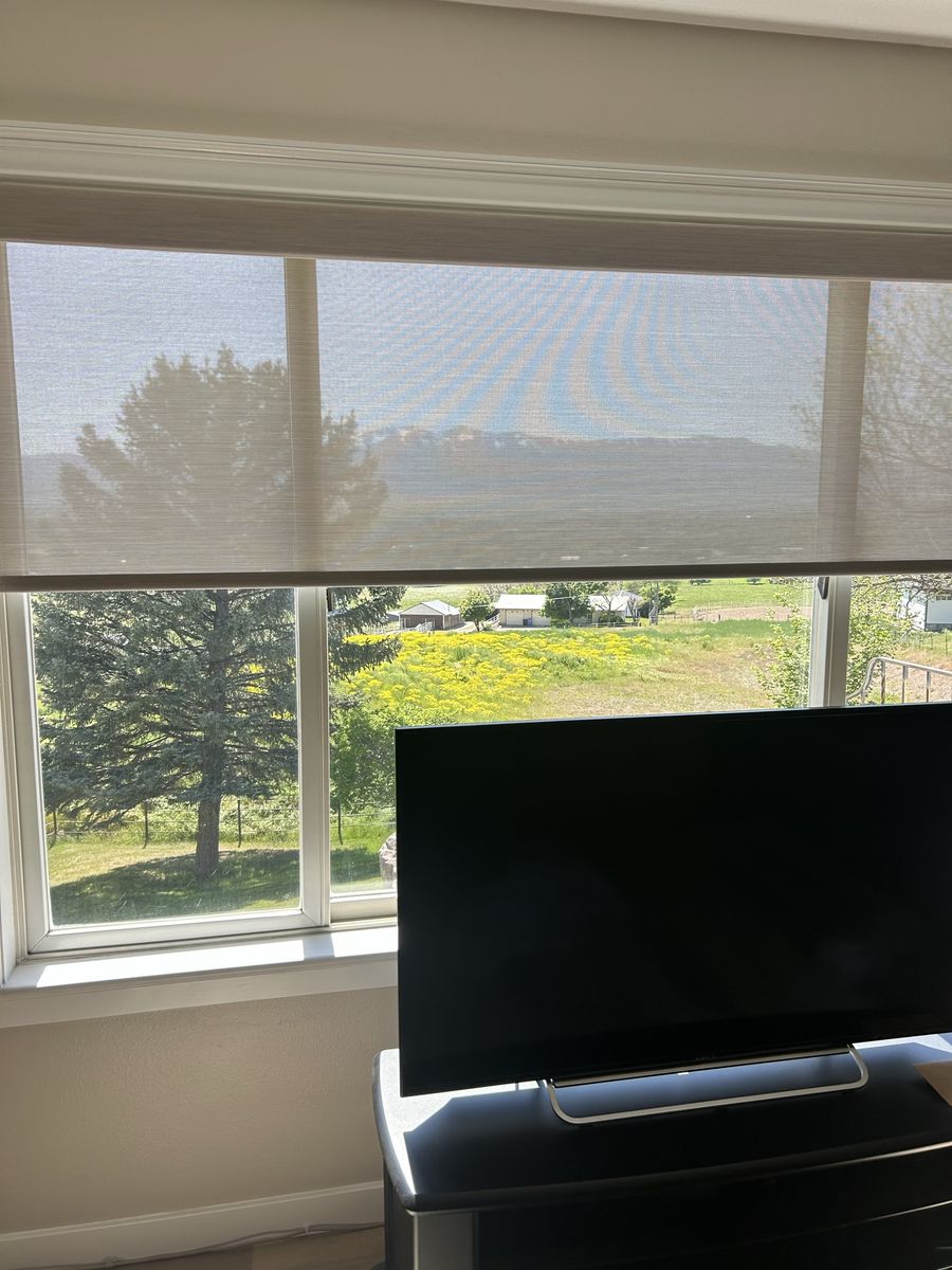 Light Filtering Roller Shade Blind 95"x57.5" with Chain Loop - Excellent Condition