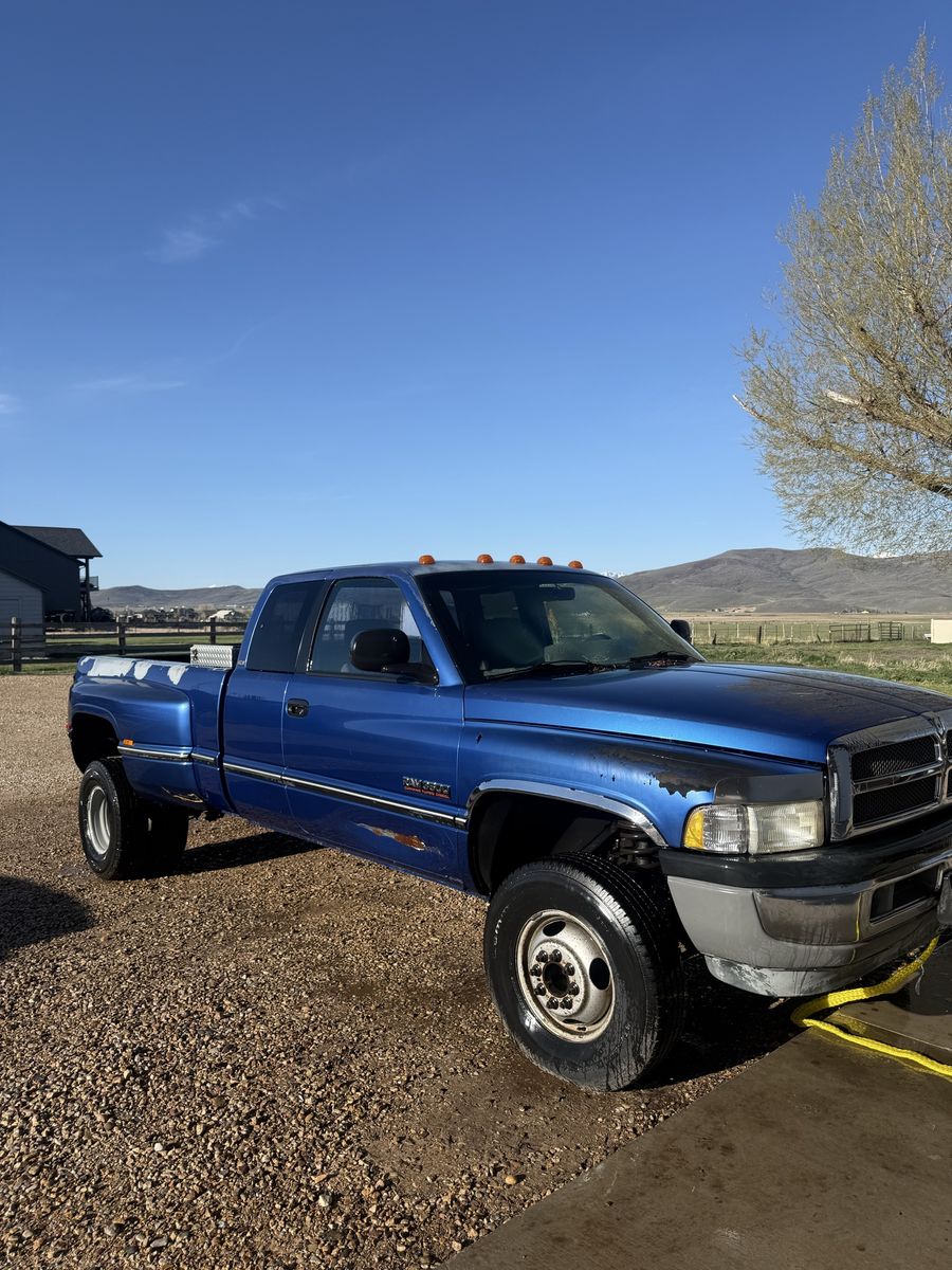 1997 DODGE RAM 3500 Laramie SLT