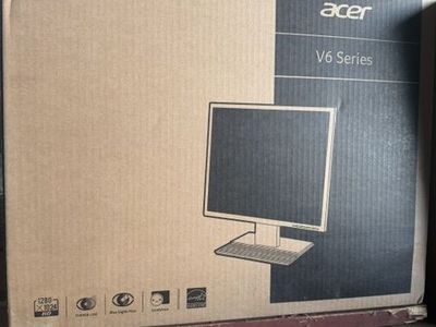 Computer Monitors (2) ACER V6 Series 17"