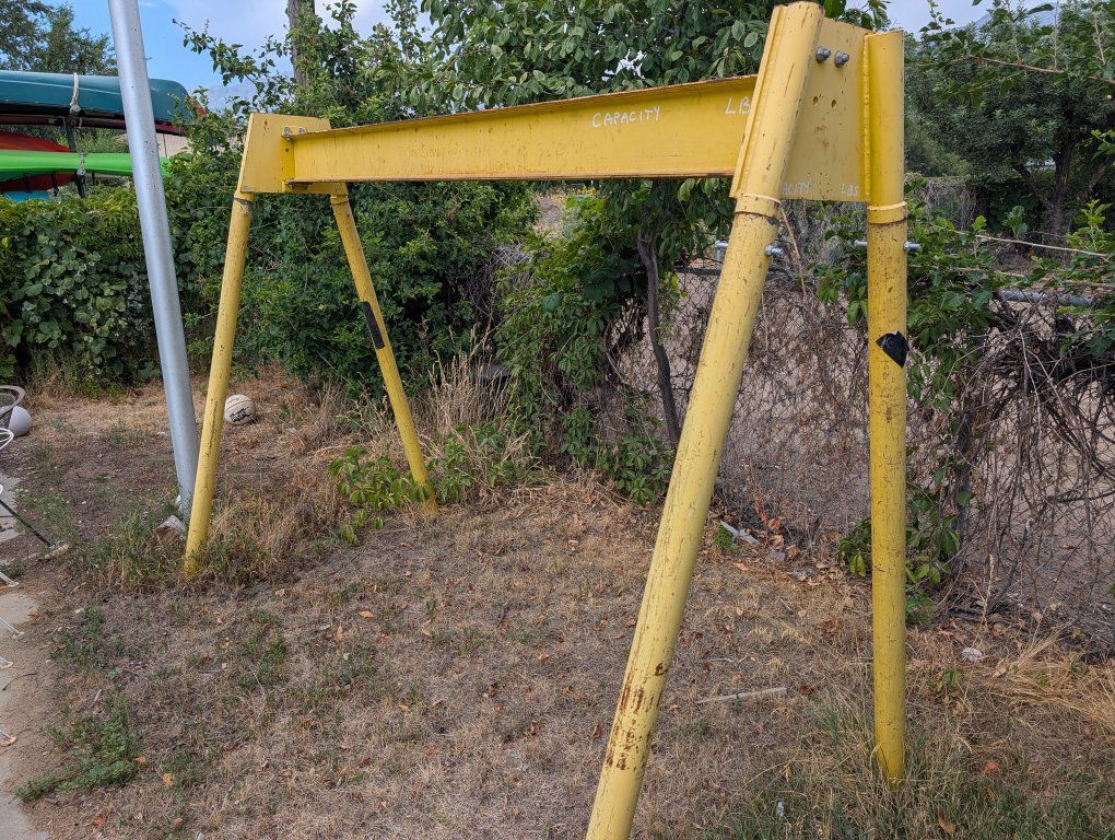 Heavy-Duty Steel Gantry Crane Frame - 2,500 lbs Capacity