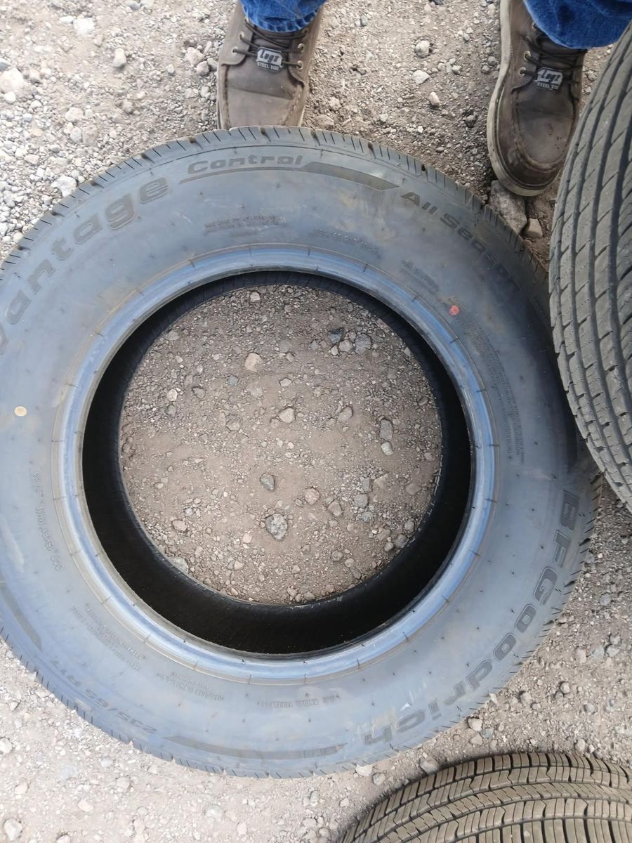 235/65r17 Bfgoodrich All Season (Set)