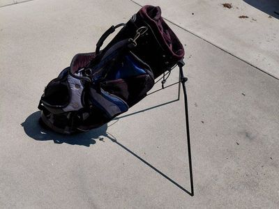 Knight Golf Stand Bag Black Blue Maroon Trim Dual Strap Folding Legs