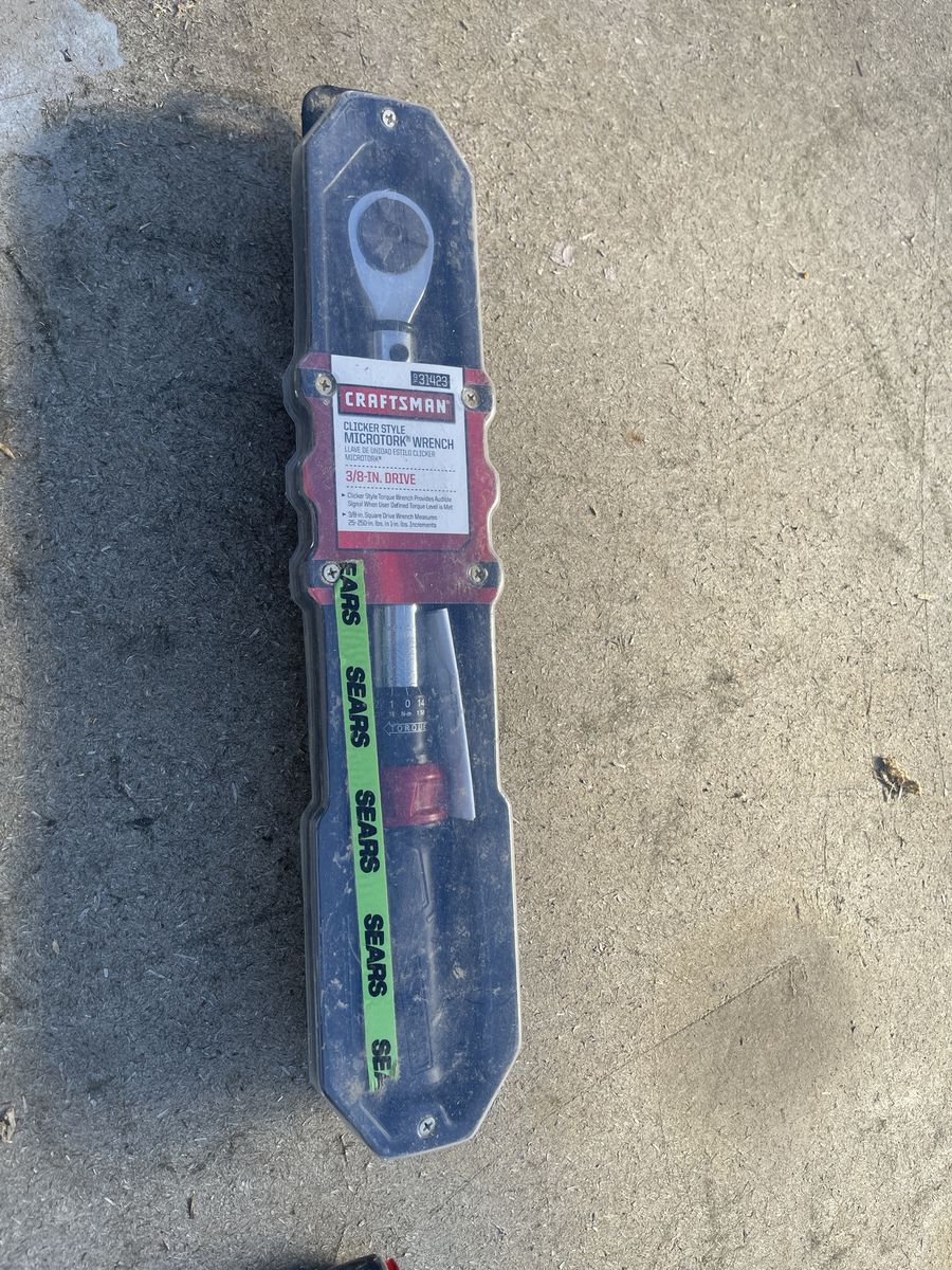 Craftsman MicroTork 3/8-in Drive Clicker Torque Wrench with Case