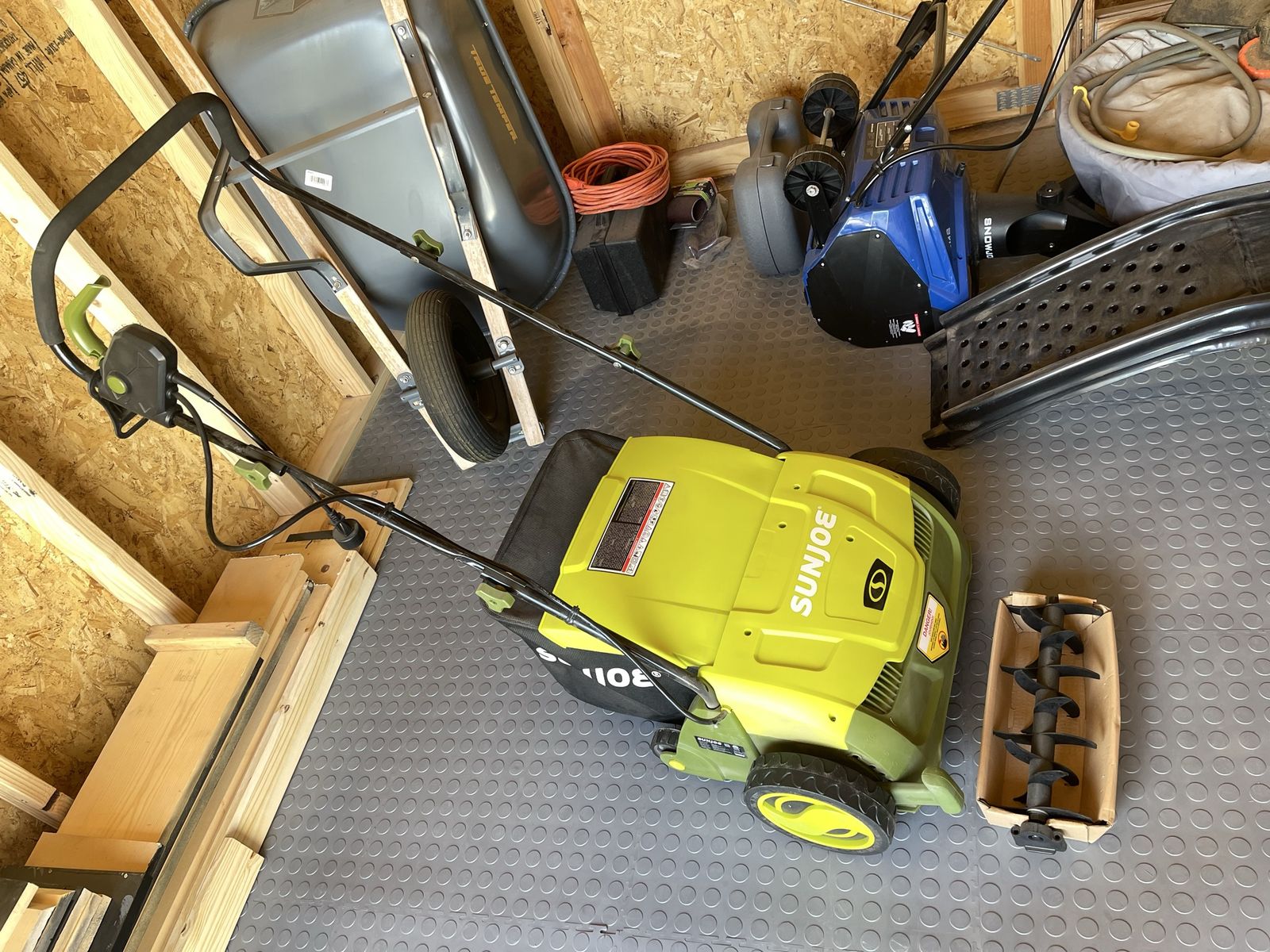 Sun Joe AJ801E 12 Amp Electric Scarifier and Dethatcher with Collection Bag